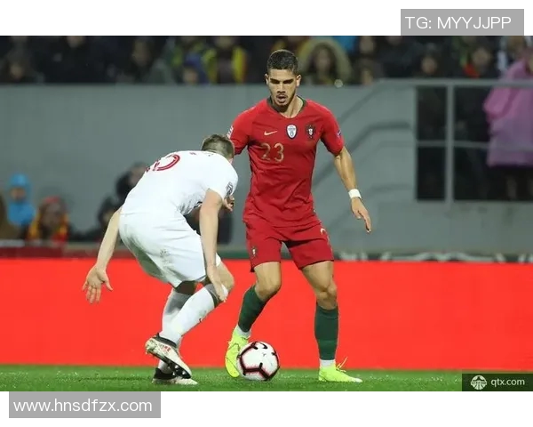 鲁本迪亚斯：从新星崛起到世界级后卫的辉煌之路