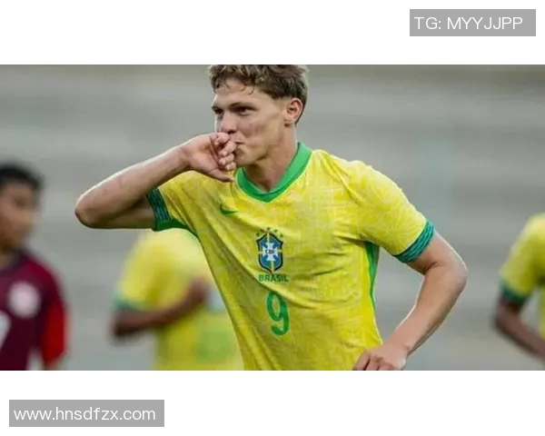 哈兰德：天才前锋如何改变现代足球的格局与未来发展